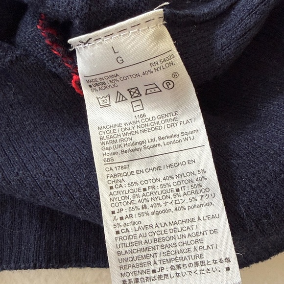 GAP Intarsia Heart Sweater ❤️ size L - Picture 6 of 11